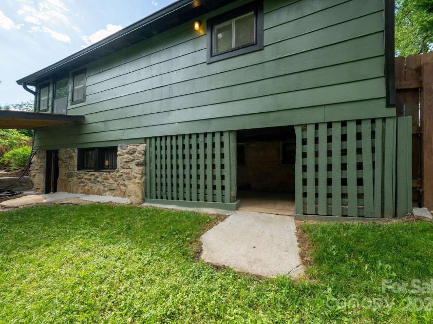 72 Rock Hill Road, Asheville, NC 28803.  MLS# CAR4250298, YatesRealty ID 18042. Basement Entrance
