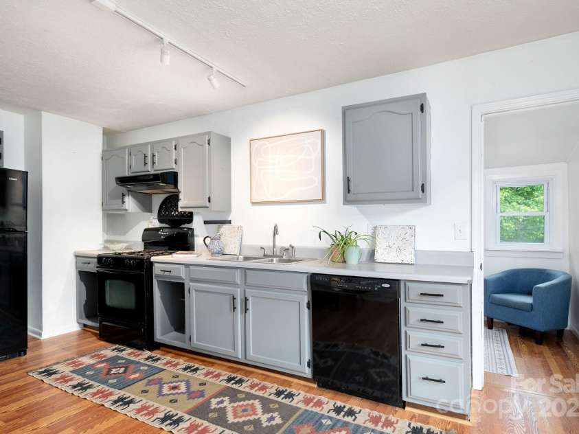 72 Rock Hill Road, Asheville, NC 28803.  MLS# CAR4250298, YatesRealty ID 18042. Kitchen get tons of natural light