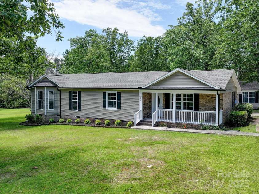 1306 Abbey Court, Lancaster, SC 29720.  MLS# CAR4263542, YatesRealty ID 18043. 