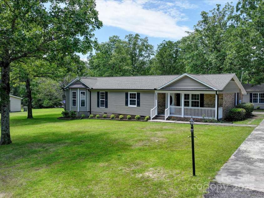 1306 Abbey Court, Lancaster, SC 29720.  MLS# CAR4263542, YatesRealty ID 18043. 