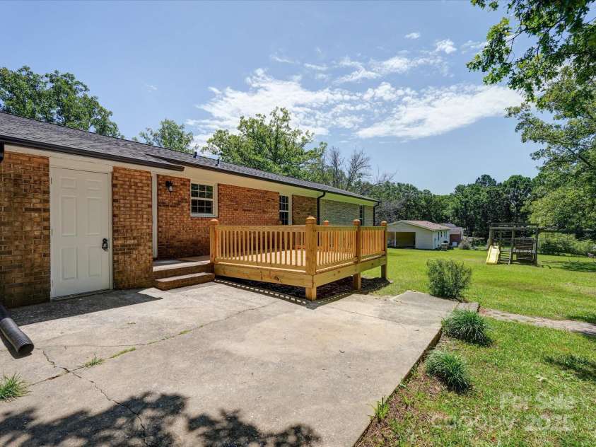 1306 Abbey Court, Lancaster, SC 29720.  MLS# CAR4263542, YatesRealty ID 18043. 