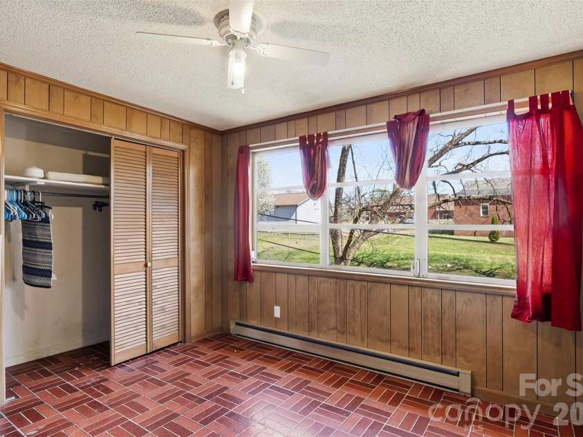 108 Washington Avenue, Bessemer City, NC 28016.  MLS# CAR4346403, YatesRealty ID 18044. 