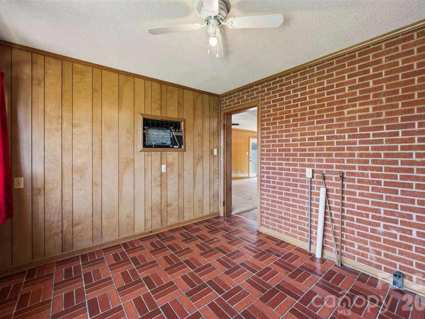 108 Washington Avenue, Bessemer City, NC 28016.  MLS# CAR4346403, YatesRealty ID 18044. 