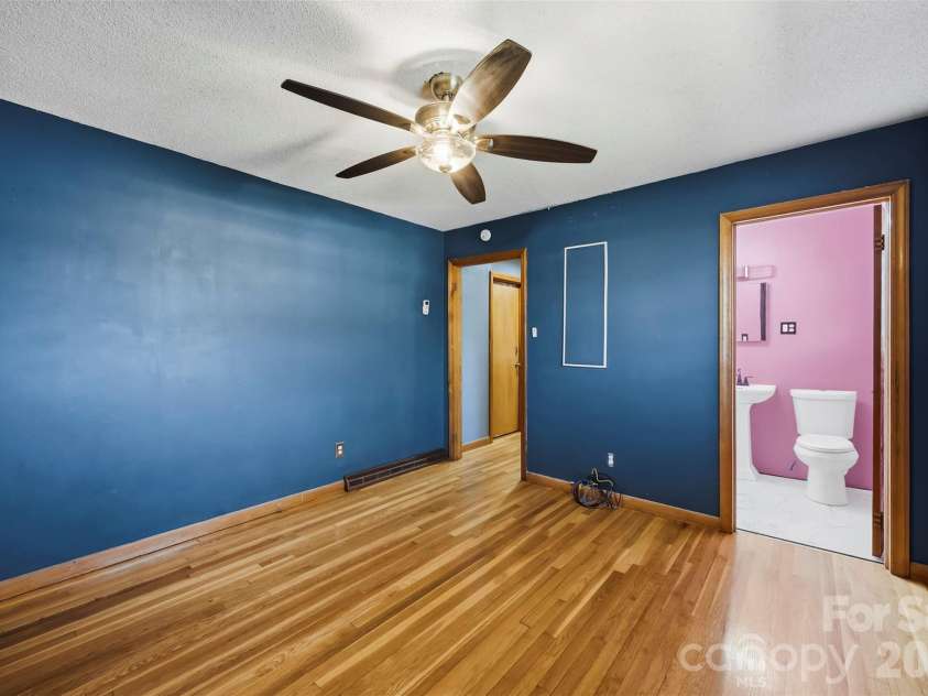 108 Washington Avenue, Bessemer City, NC 28016.  MLS# CAR4346403, YatesRealty ID 18044. 