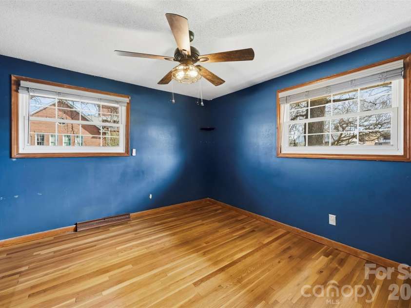 108 Washington Avenue, Bessemer City, NC 28016.  MLS# CAR4346403, YatesRealty ID 18044. 