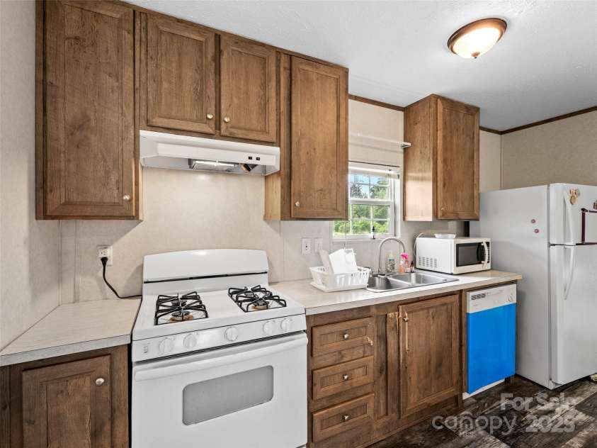 38 Kemp Road, Pisgah Forest, NC 28768.  MLS# CAR4265106, YatesRealty ID 18044. 