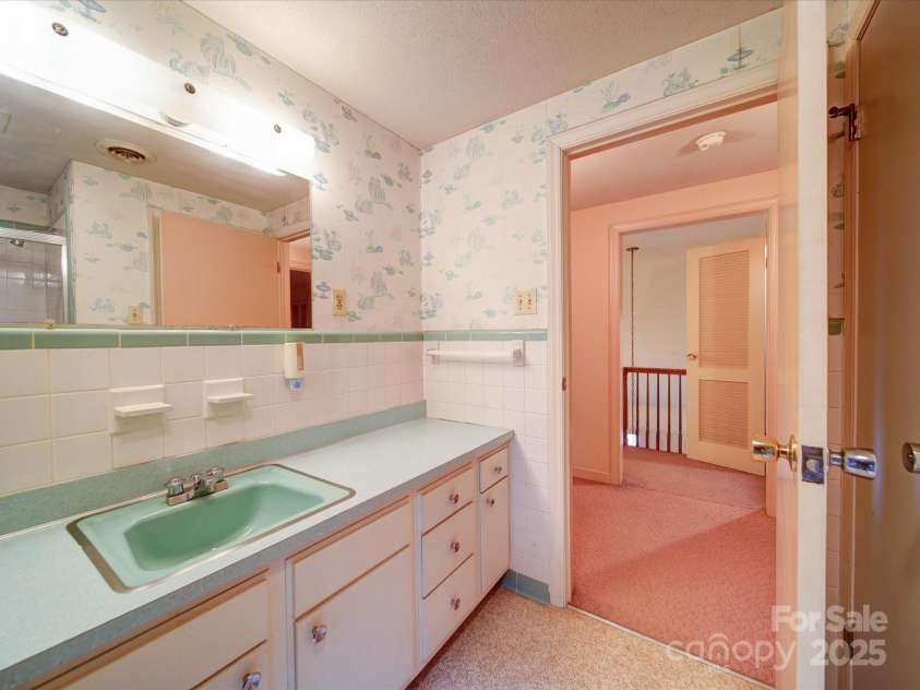167 Cedar Lane, Troutman, NC 28166.  MLS# CAR4241635, YatesRealty ID 18045. 