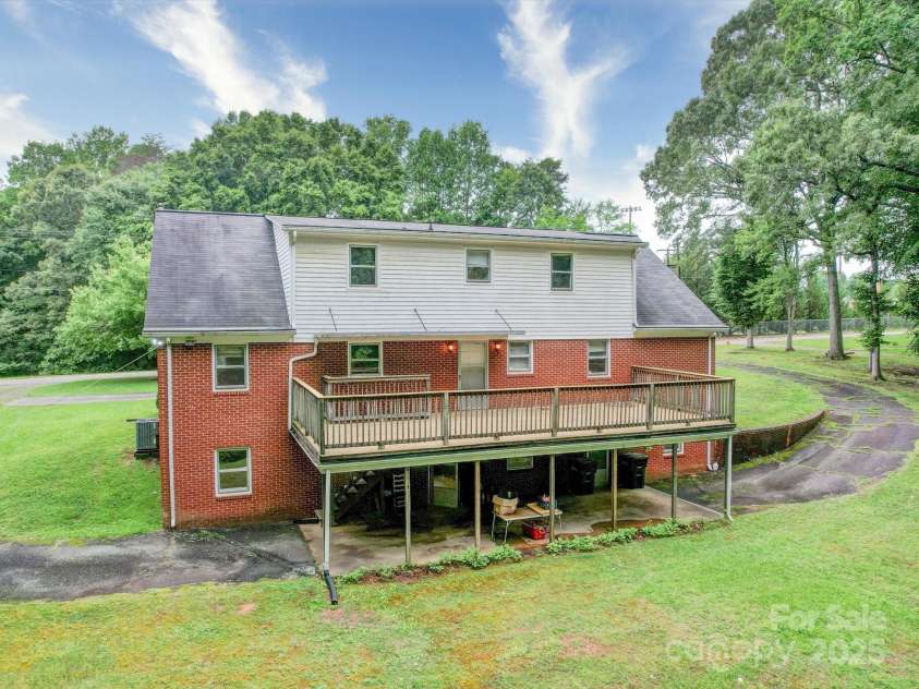 167 Cedar Lane, Troutman, NC 28166.  MLS# CAR4241635, YatesRealty ID 18045. 