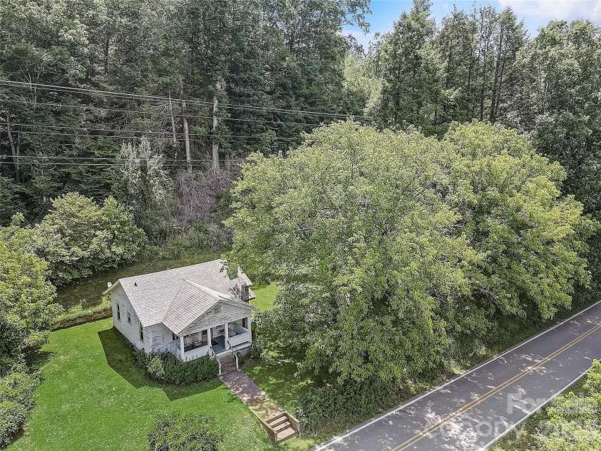 1820 Grapevine Road, Marshall, NC 28753.  MLS# CAR4359708, YatesRealty ID 18045. 