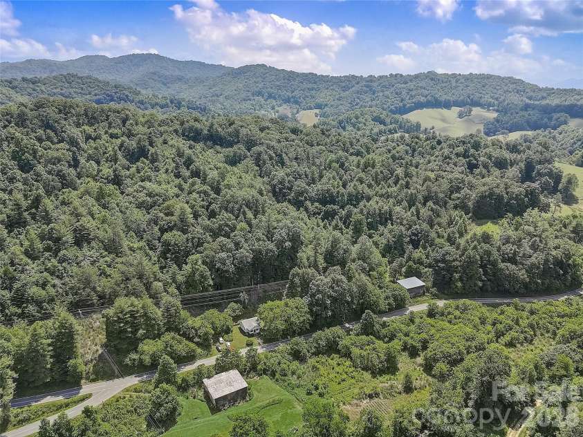 1820 Grapevine Road, Marshall, NC 28753.  MLS# CAR4359708, YatesRealty ID 18045. 