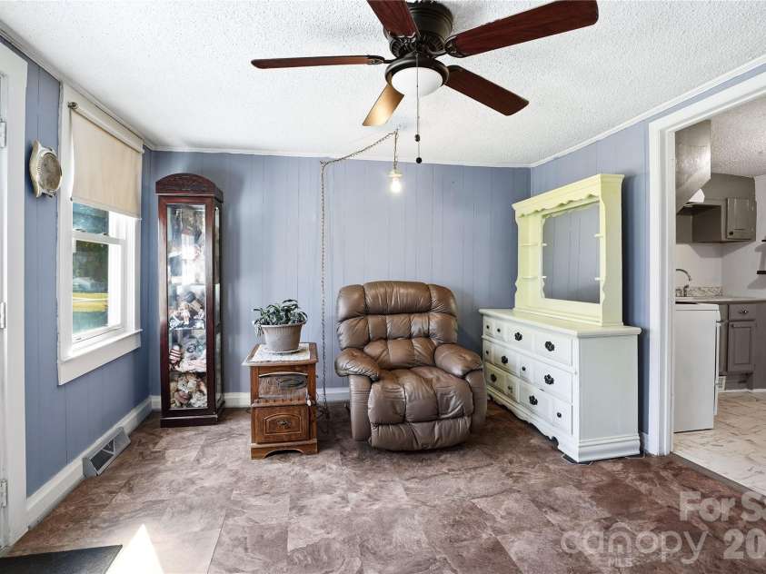 116 Boston Avenue, Bessemer City, NC 28016.  MLS# CAR4319160, YatesRealty ID 18046. 