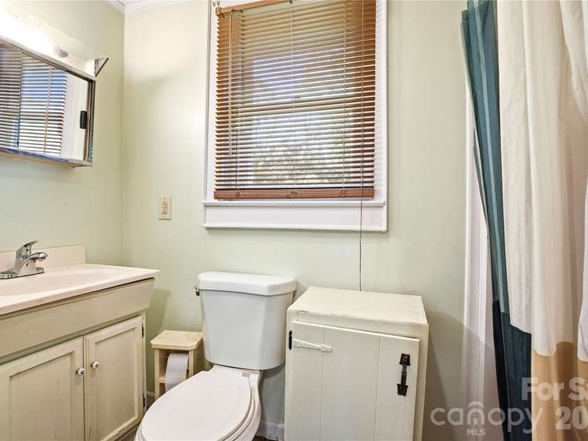 116 Boston Avenue, Bessemer City, NC 28016.  MLS# CAR4319160, YatesRealty ID 18046. 