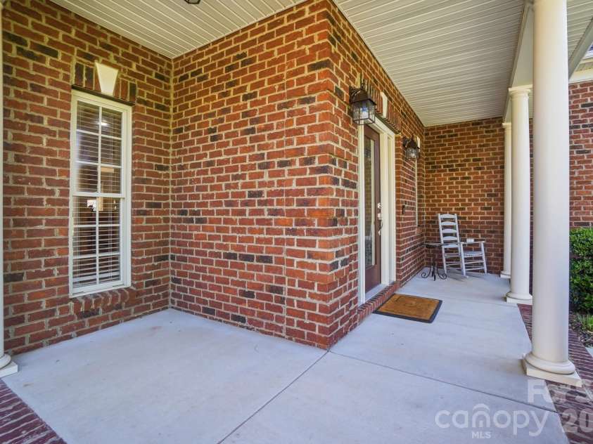 123 Coral Rutledge Drive, Mount Holly, NC 28120.  MLS# CAR4373037, YatesRealty ID 18047. 