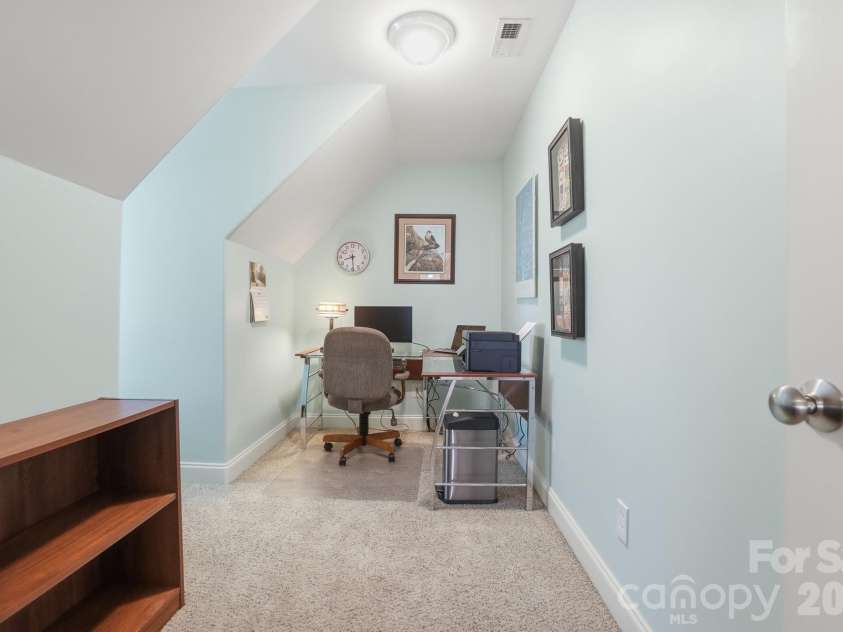 123 Coral Rutledge Drive, Mount Holly, NC 28120.  MLS# CAR4373037, YatesRealty ID 18047. 