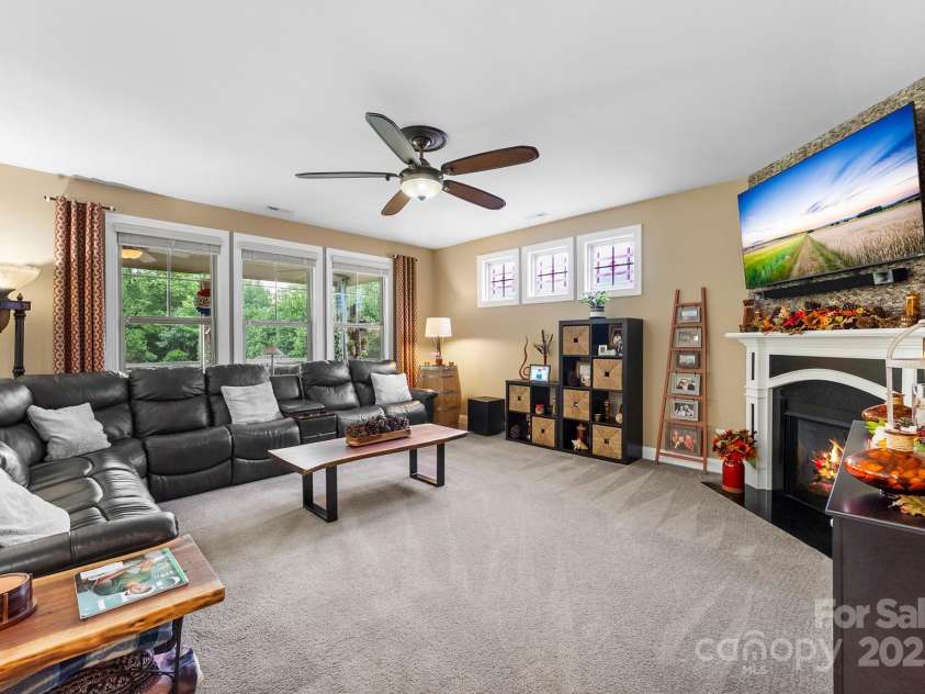 708 Ardent Trail, Belmont, NC 28012.  MLS# CAR4267036, YatesRealty ID 18047. Living room