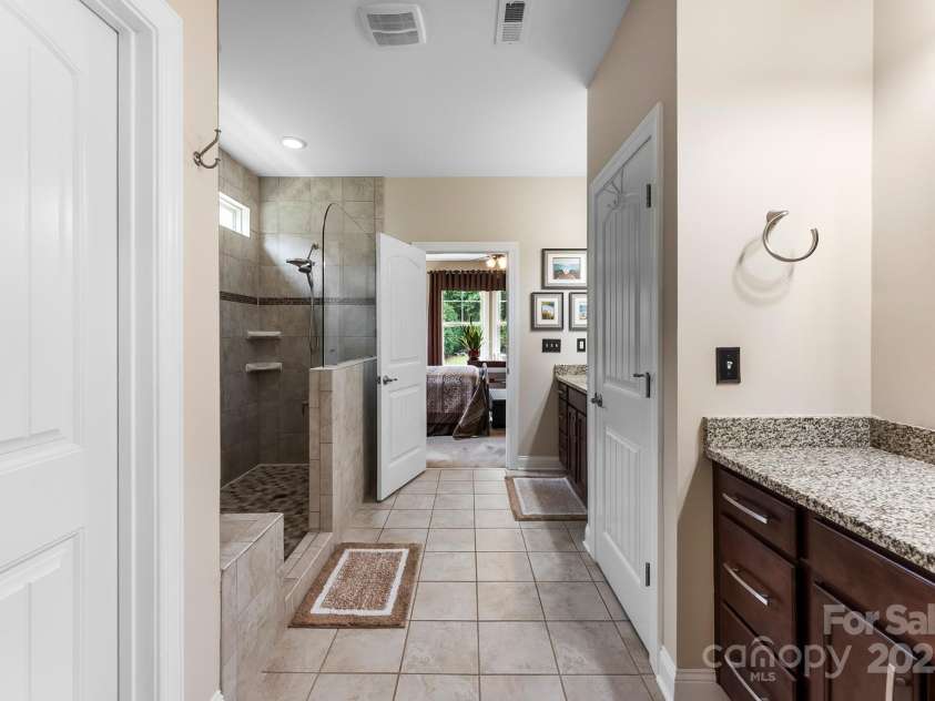 708 Ardent Trail, Belmont, NC 28012.  MLS# CAR4267036, YatesRealty ID 18047. Separate dual vanities
