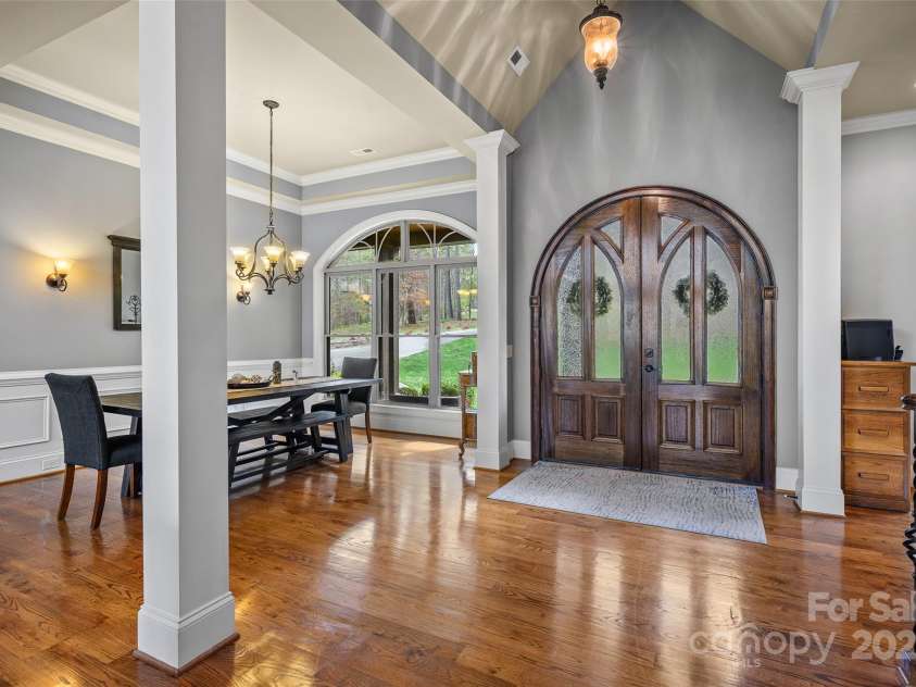 135 Frostcliff Lane, Mooresville, NC 28117.  MLS# CAR4240734, YatesRealty ID 18049. 