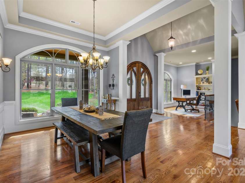 135 Frostcliff Lane, Mooresville, NC 28117.  MLS# CAR4240734, YatesRealty ID 18049. 