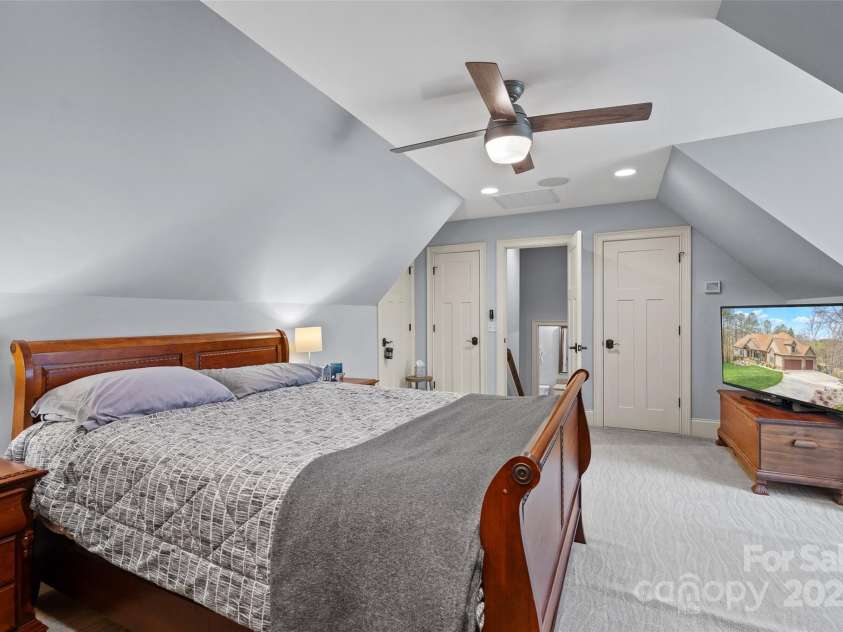 135 Frostcliff Lane, Mooresville, NC 28117.  MLS# CAR4240734, YatesRealty ID 18049. 