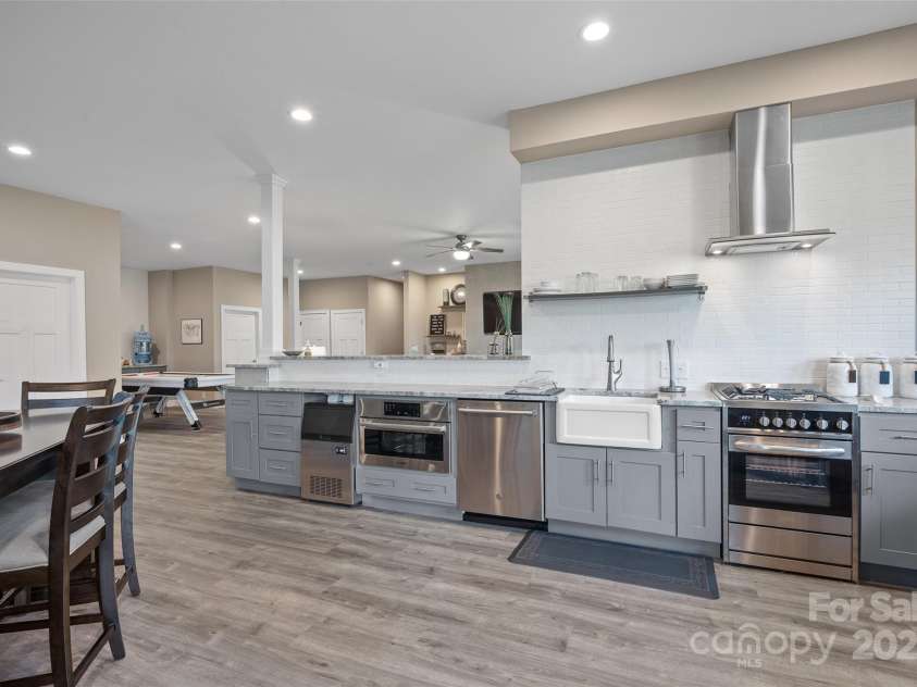 135 Frostcliff Lane, Mooresville, NC 28117.  MLS# CAR4240734, YatesRealty ID 18049. 
