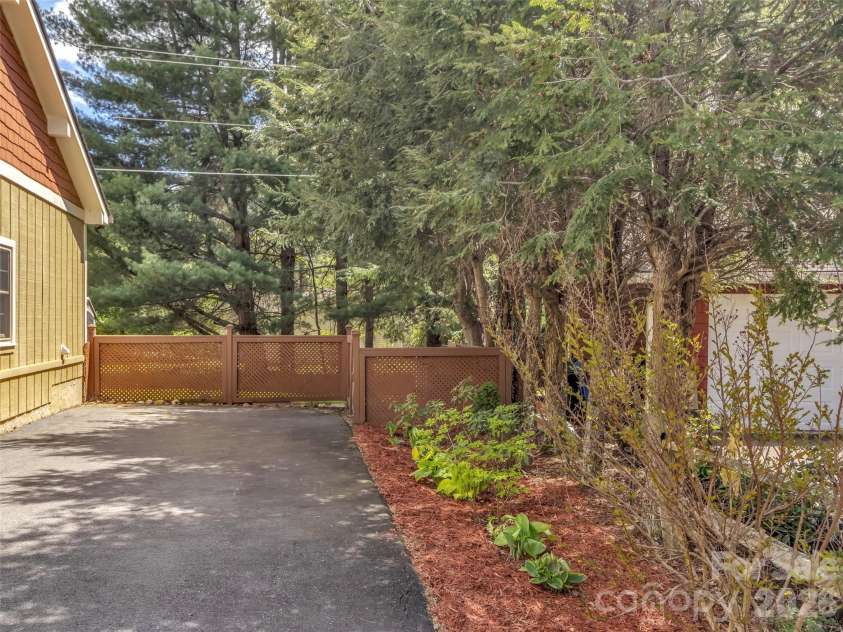 96 Garden Court, Maggie Valley, NC 28751.  MLS# CAR4371923, YatesRealty ID 18049. 