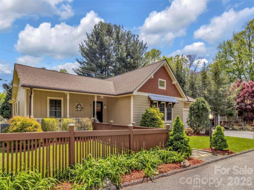 96 Garden Court, Maggie Valley, NC 28751.  MLS# CAR4371923, YatesRealty ID 18049. 