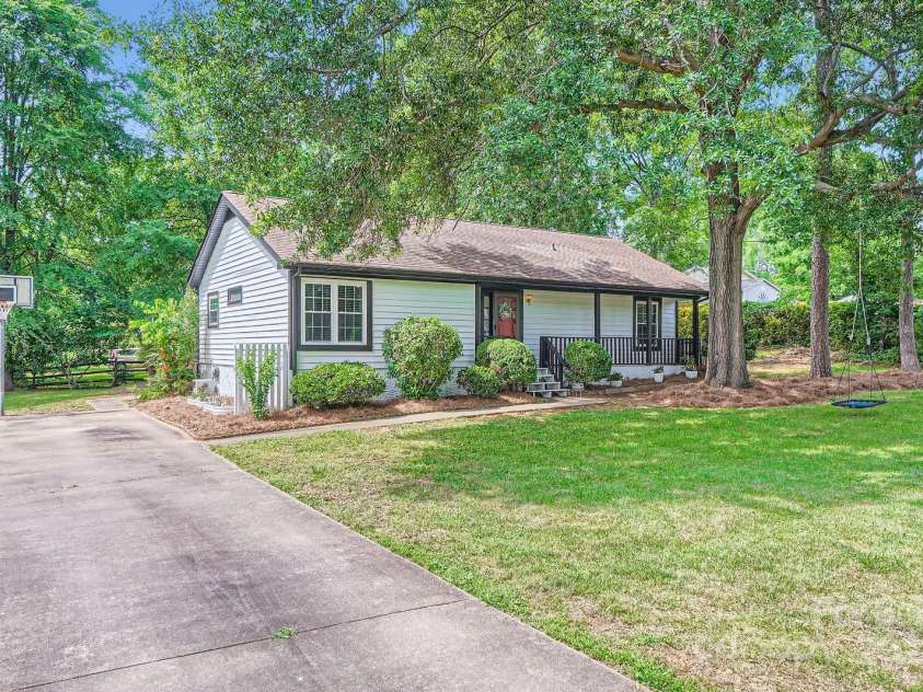 2009 Pinevalley Road, Rock Hill, SC 29732.  MLS# CAR4261229, YatesRealty ID 18052. 