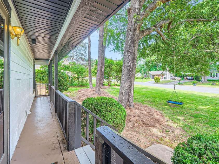 2009 Pinevalley Road, Rock Hill, SC 29732.  MLS# CAR4261229, YatesRealty ID 18052. 