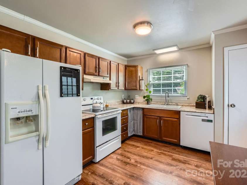 2009 Pinevalley Road, Rock Hill, SC 29732.  MLS# CAR4261229, YatesRealty ID 18052. 