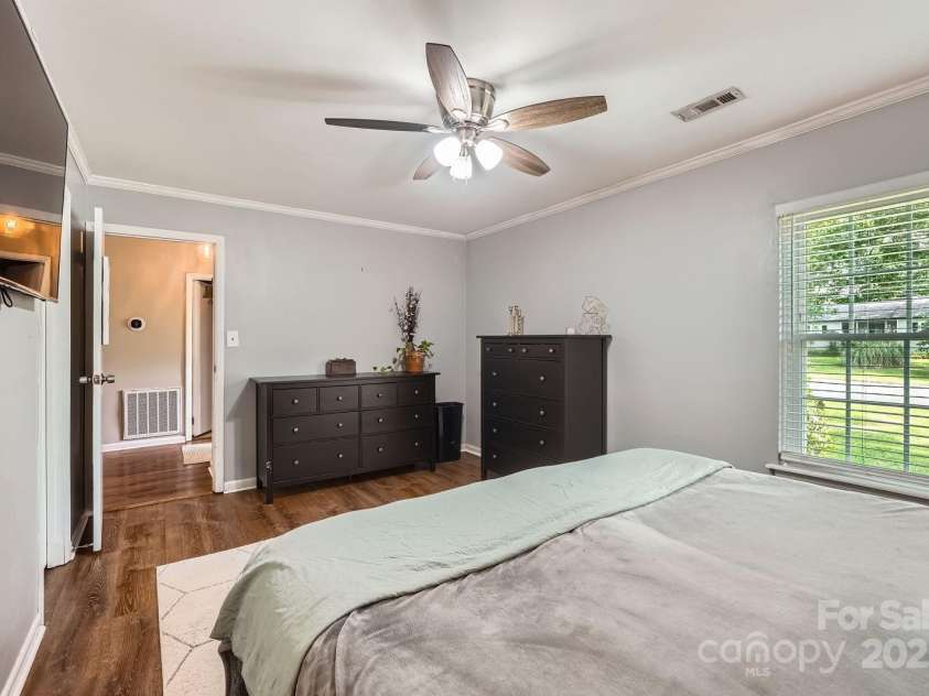 2009 Pinevalley Road, Rock Hill, SC 29732.  MLS# CAR4261229, YatesRealty ID 18052. 