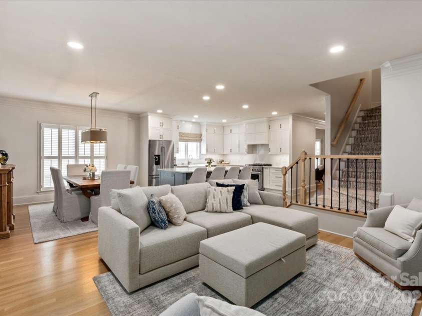 5917 Bridger Court, Charlotte, NC 28211.  MLS# CAR4262834, YatesRealty ID 18053. 