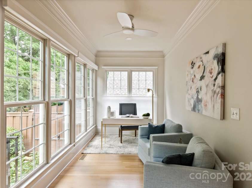 5917 Bridger Court, Charlotte, NC 28211.  MLS# CAR4262834, YatesRealty ID 18053. 