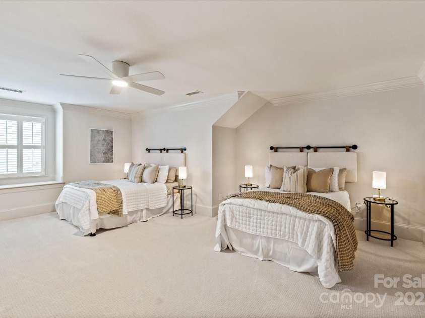 5917 Bridger Court, Charlotte, NC 28211.  MLS# CAR4262834, YatesRealty ID 18053. 