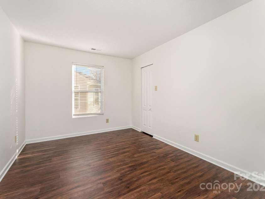 7601 Eben Drive, Charlotte, NC 28269.  MLS# CAR4315907, YatesRealty ID 18053. 