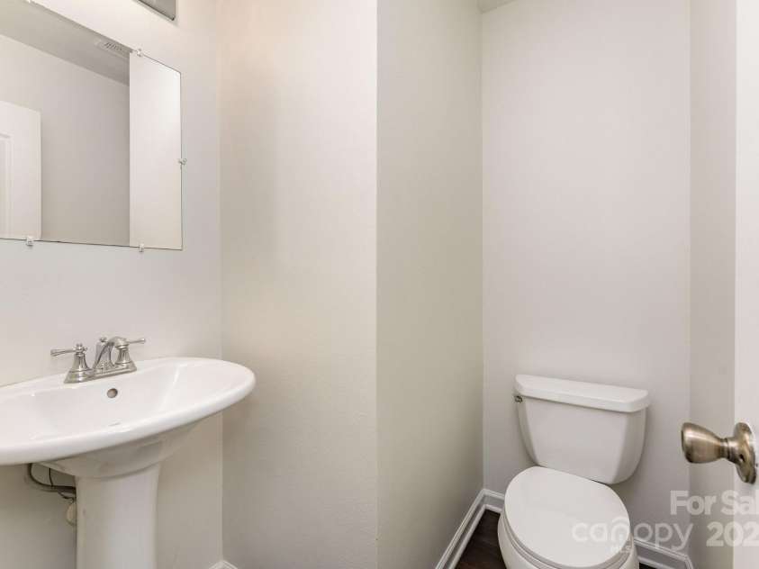 7601 Eben Drive, Charlotte, NC 28269.  MLS# CAR4315907, YatesRealty ID 18053. 