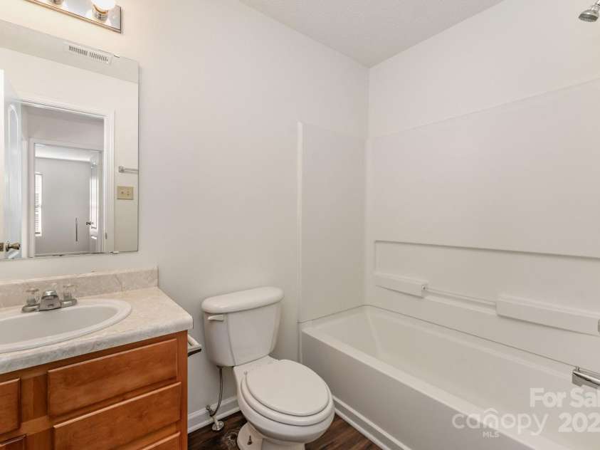 7601 Eben Drive, Charlotte, NC 28269.  MLS# CAR4315907, YatesRealty ID 18053. 