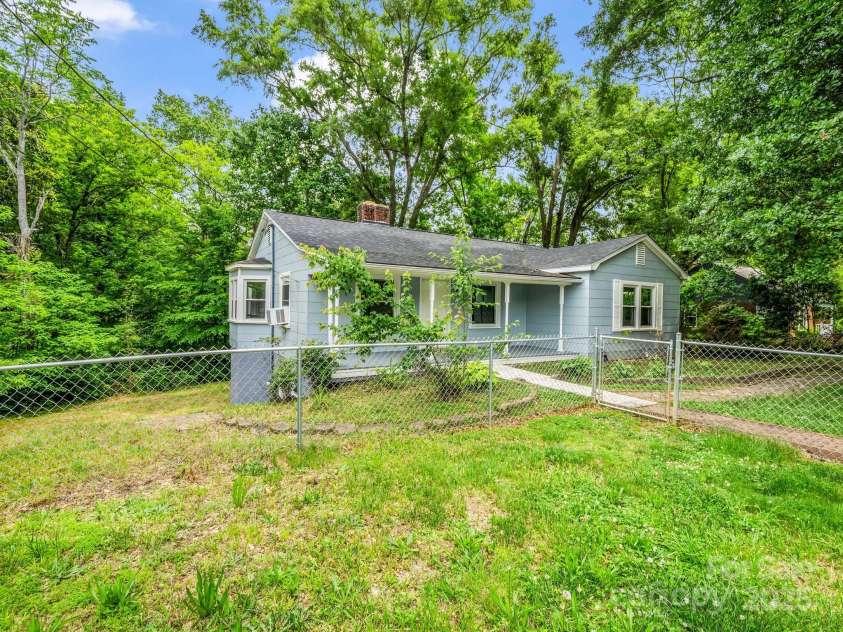 279 Ohio Street, Spindale, NC 28160.  MLS# CAR4259560, YatesRealty ID 18056. 