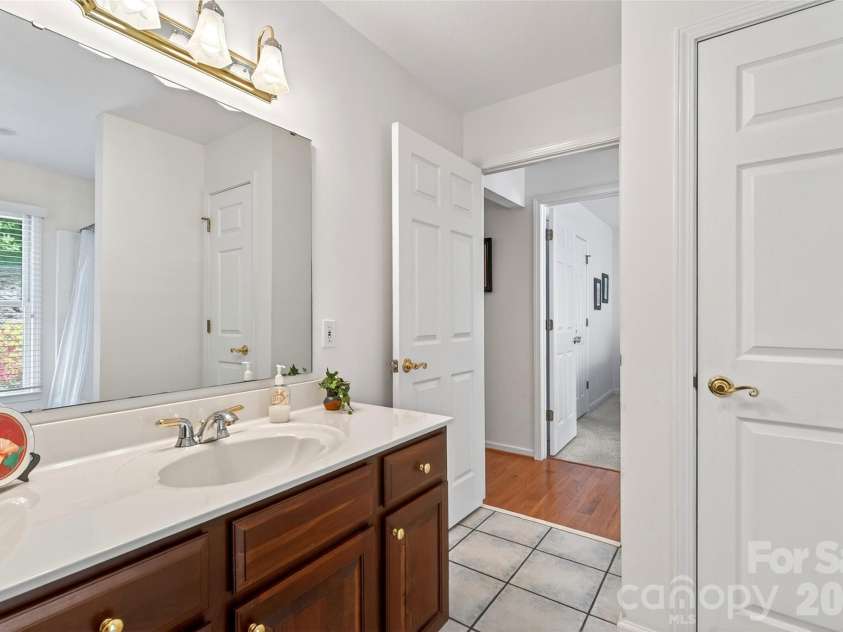 307 Blue Ridge Drive, Marion, NC 28752.  MLS# CAR4371720, YatesRealty ID 18058. 
