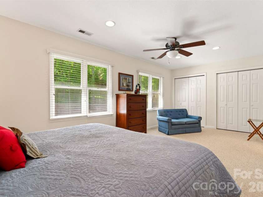 307 Blue Ridge Drive, Marion, NC 28752.  MLS# CAR4371720, YatesRealty ID 18058. 