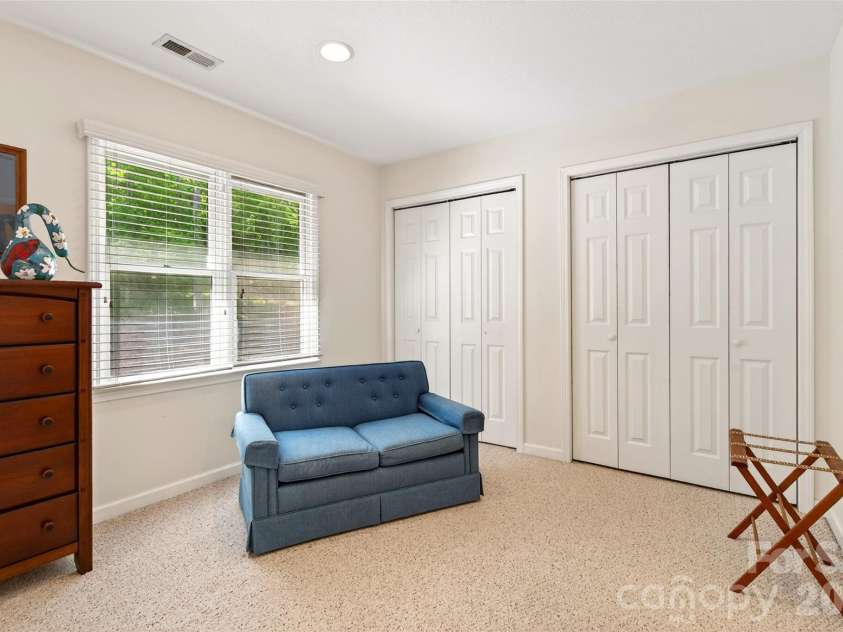 307 Blue Ridge Drive, Marion, NC 28752.  MLS# CAR4371720, YatesRealty ID 18058. 
