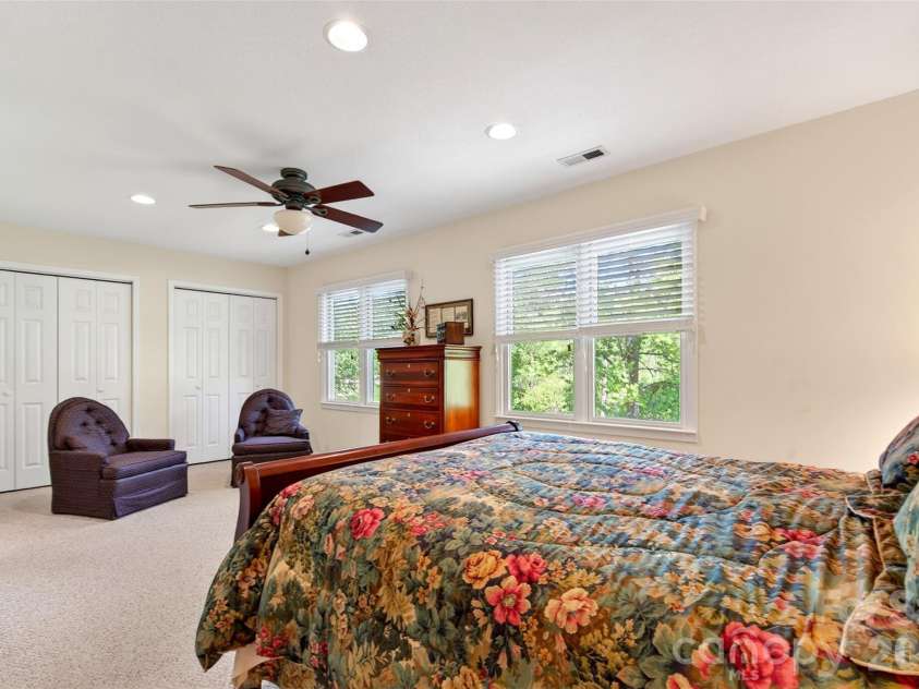 307 Blue Ridge Drive, Marion, NC 28752.  MLS# CAR4371720, YatesRealty ID 18058. 