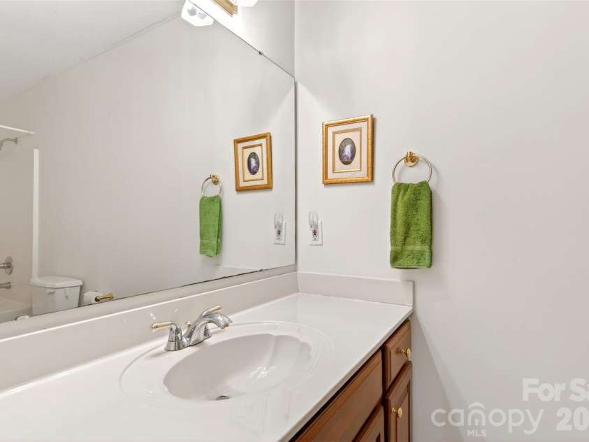 307 Blue Ridge Drive, Marion, NC 28752.  MLS# CAR4371720, YatesRealty ID 18058. 
