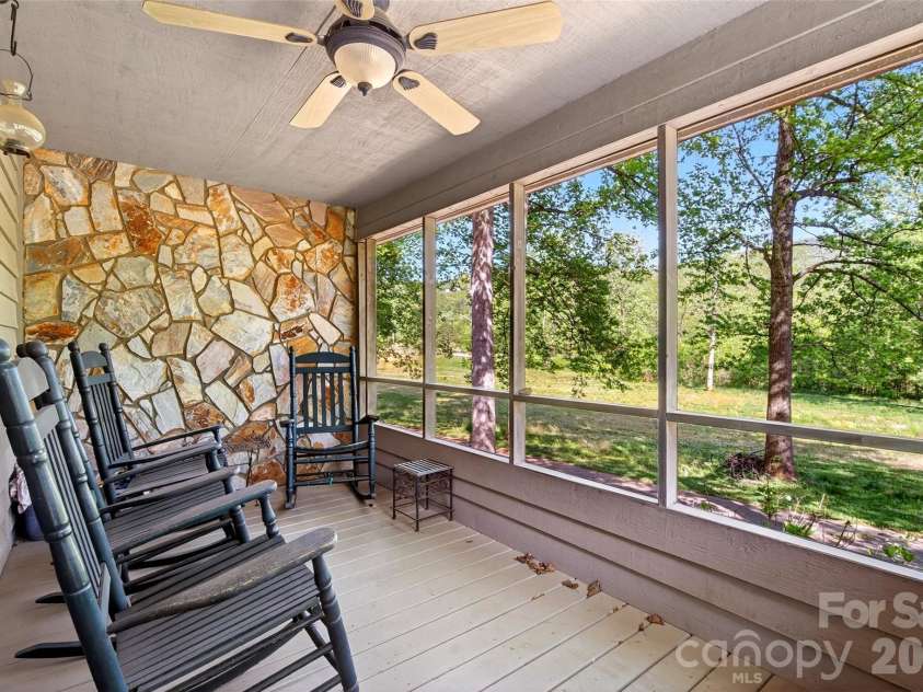 307 Blue Ridge Drive, Marion, NC 28752.  MLS# CAR4371720, YatesRealty ID 18058. 
