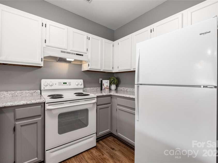 766 Marsh Road, Charlotte, NC 28209.  MLS# CAR4302355, YatesRealty ID 18058. 