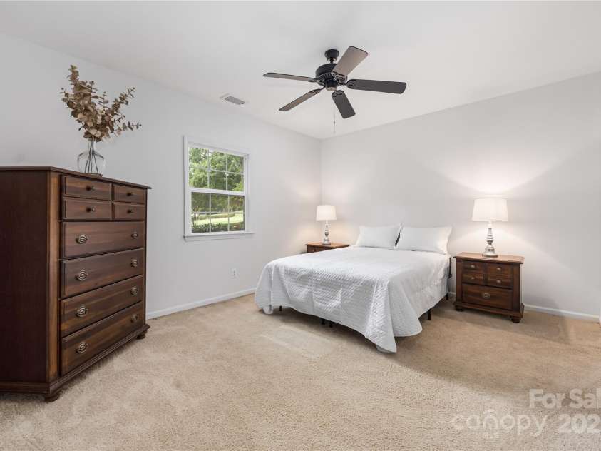 766 Marsh Road, Charlotte, NC 28209.  MLS# CAR4302355, YatesRealty ID 18058. 