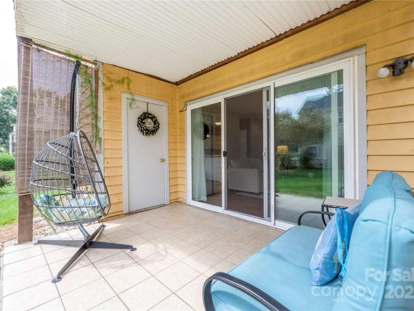 766 Marsh Road, Charlotte, NC 28209.  MLS# CAR4302355, YatesRealty ID 18058. 