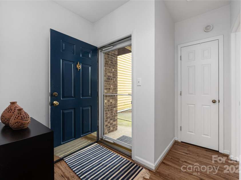766 Marsh Road, Charlotte, NC 28209.  MLS# CAR4302355, YatesRealty ID 18058. 