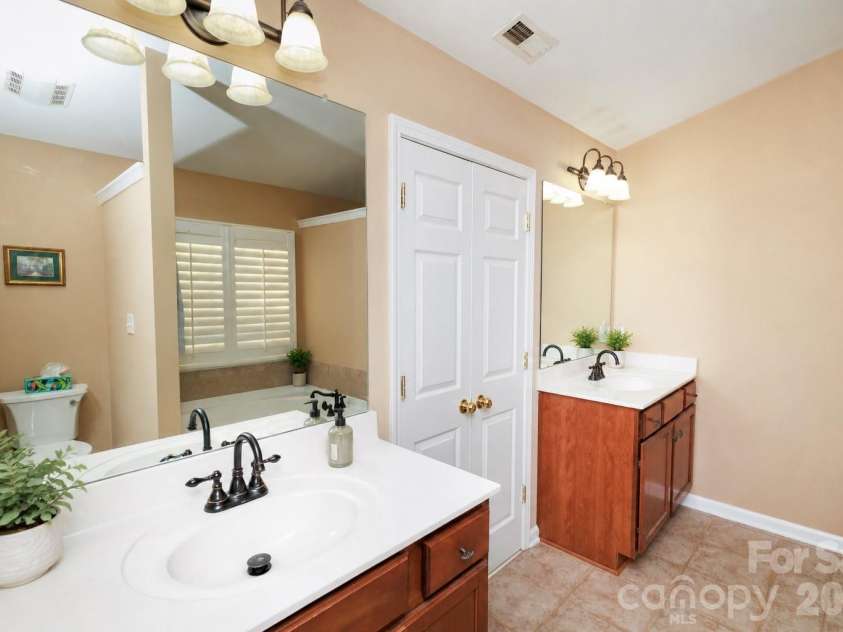 1457 Prestbury Road, Concord, NC 28027.  MLS# CAR4377024, YatesRealty ID 18059. 