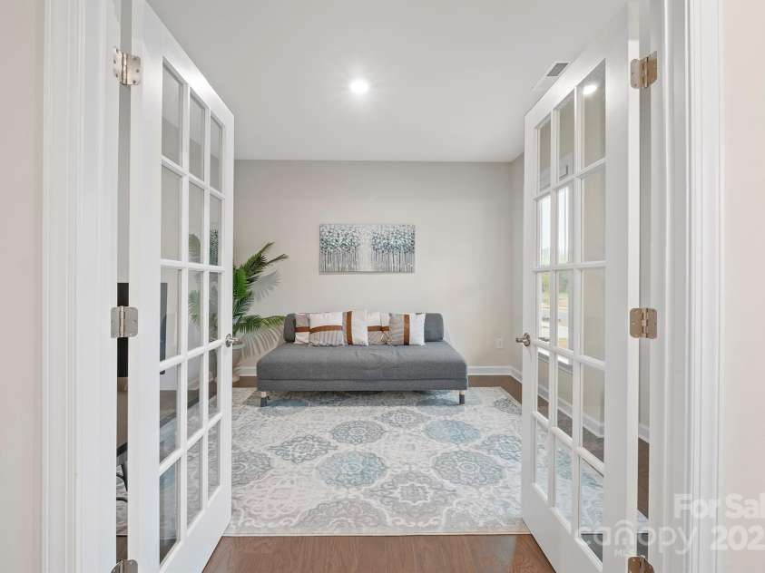 19412 Bird Meadow Drive, Huntersville, NC 28078.  MLS# CAR4240722, YatesRealty ID 18059. 
