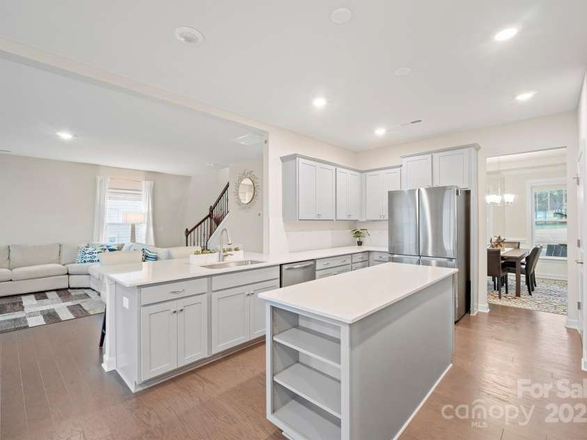 19412 Bird Meadow Drive, Huntersville, NC 28078.  MLS# CAR4240722, YatesRealty ID 18059. 